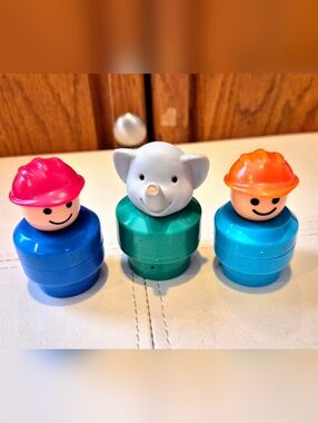 Lot Of 3 Play Figures Vintage Fisher-price Little-people Dolls ,Good Cond.